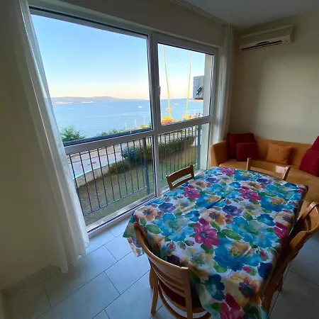 Amrita * ネセバル