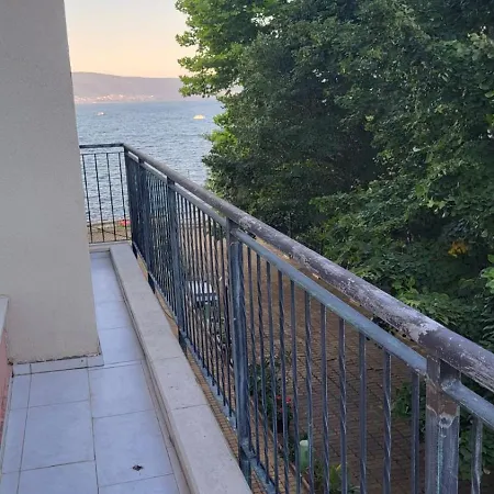 Amrita * Νεσέμπαρ
